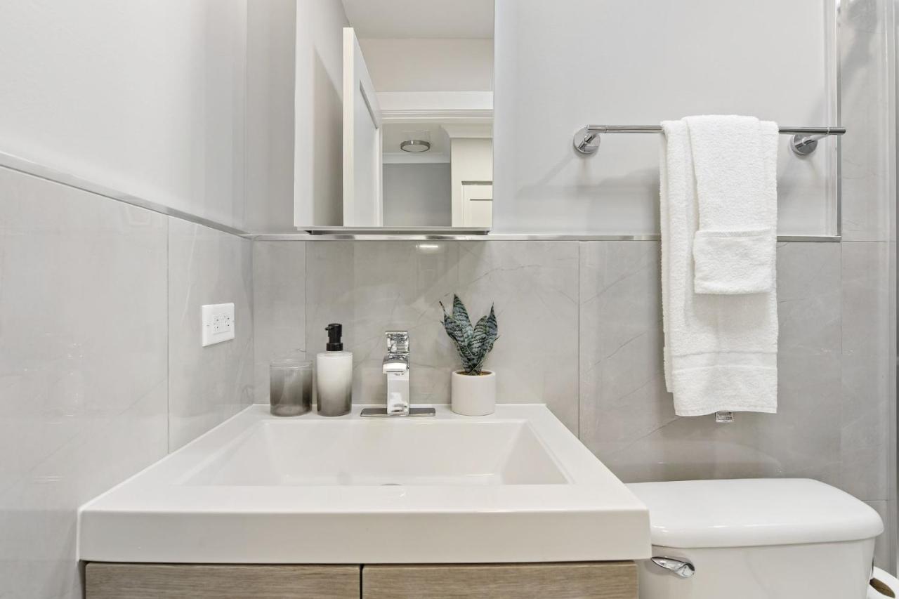 Sophisticated Studio Apartment With Modern Kitchen - Oakdale Od2 Rep Chicago Exterior foto