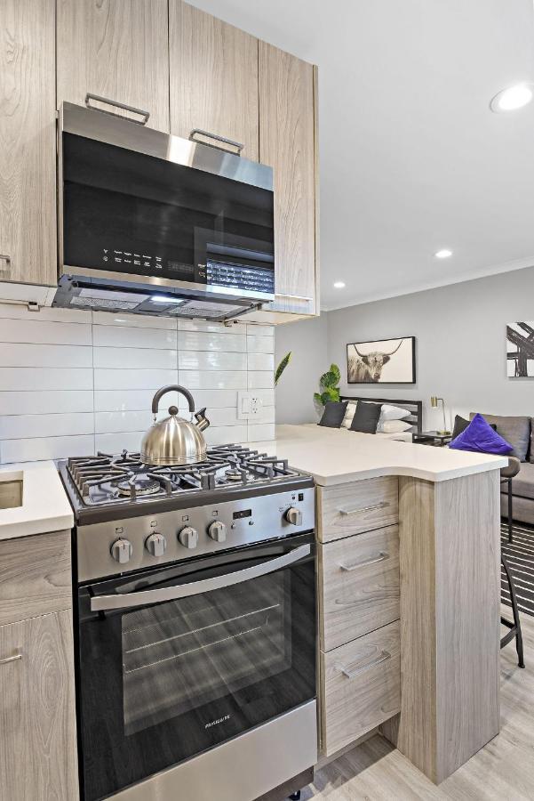Sophisticated Studio Apartment With Modern Kitchen - Oakdale Od2 Rep Chicago Exterior foto